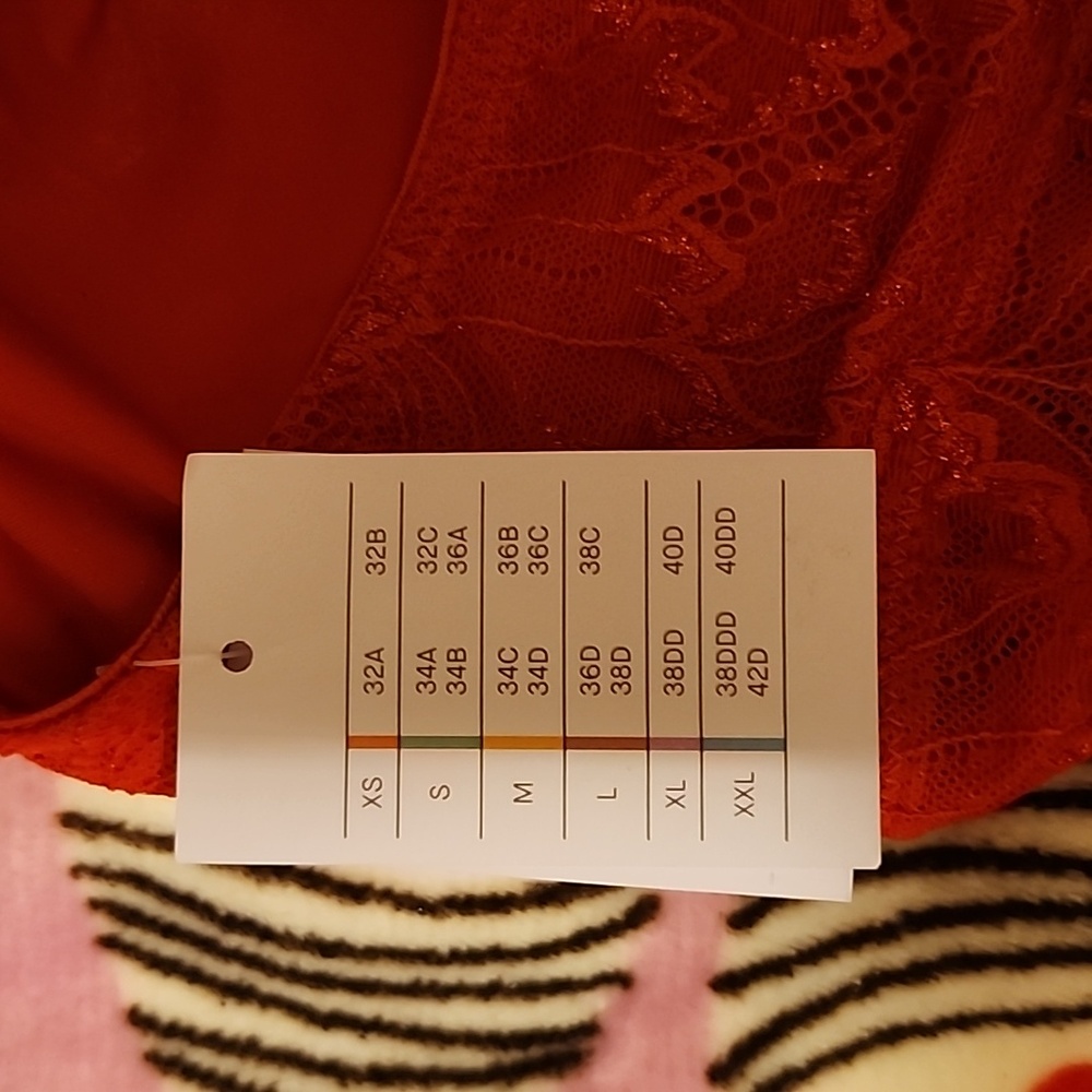 Auden Red Shimmer Bralette - Picture 5 of 6